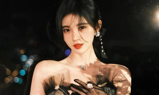 “Mỹ nữ 4000 năm có một” Cúc Tịnh Y khiến dân tình choáng váng vì thay đổi cả đôi vai