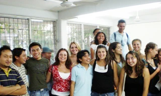 Bạn trẻ Mexico được học môn định hướng tương lai