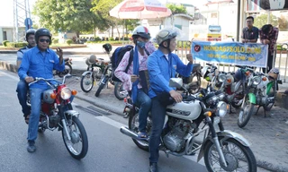 'Biệt đội' Honda 67 hỗ trợ miễn phí sĩ tử tại Hà Nội