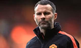 Ryan Giggs đã tán tỉnh em dâu của mình