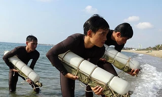 Mục kích những màn khổ luyện của đặc công người nhái