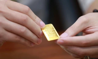 Giá vàng SJC lại lên mốc 121 triệu đồng/lượng