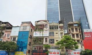 Giá nhà mặt phố Hà Nội vượt 400 triệu đồng/m2