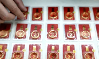 Giá vàng quay đầu giảm 