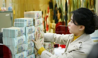 Ngân hàng đồng loạt giảm lãi suất sau cuộc họp 'nóng'