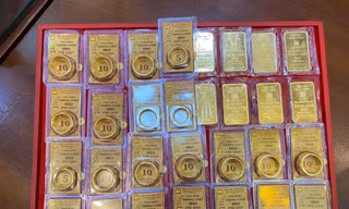 Giá vàng tiếp tục tăng cao