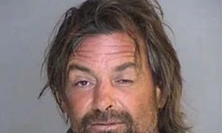 Tiền ‘trên trời rơi xuống’ cho kẻ không nhà