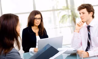 Ứng tuyển thành công khi... ‘vượt chuẩn’ tuyển dụng