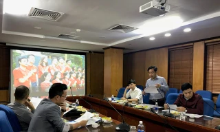 Ban Giám khảo họp xét chọn các video clip xuất sắc vào vòng bình chọn