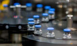 Thuốc kháng virus Remdesivir được cho là có thể cải thiện sức khỏe nhanh hơn ở bệnh nhân COVID-19.