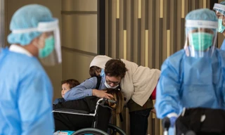 Các chuyên gia y tế đã phát hiện ra rằng, đặt bệnh nhân COVID-19 nằm sấp có thể được cứu sống.