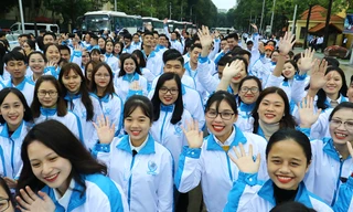 Đại biểu ĐH toàn quốc Hội Sinh viên rạng rỡ trên Quảng trường Ba Đình