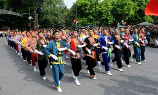 Rực rỡ sắc màu dân tộc mừng Quốc khánh 2/9