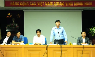 Chủ trì buổi họp Hội đồng xét chọn Giải thưởng Gương mặt trẻ Việt Nam tiêu biểu năm 2018, lần thứ 2 có các đồng chí: Lê Quốc Phong, Uỷ viên dự khuyết BCH T.Ư Đảng, Bí thư thứ nhất T.Ư Đoàn, Chủ tịch Hội đồng xét chọn Giải thưởng. Ảnh: Xuân Tùng