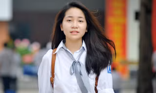 Nữ sinh trường Ams rạng rỡ ngày khai trường