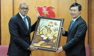 Bí thư thứ nhất T.Ư Đoàn tiếp Đại sứ đặc mệnh toàn quyền Cu Ba