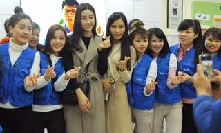 Hoa hậu Đỗ Mỹ Linh lan toả nghĩa cử hiến máu cứu người