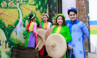 Sinh viên Hà thành hóa thân thành liền anh liền chị Quan họ