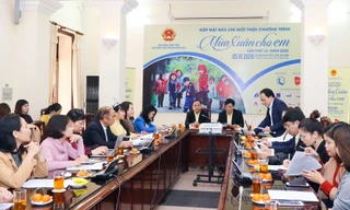 3,8 tỷ đồng quà Tết tặng trẻ em có hoàn cảnh đặc biệt