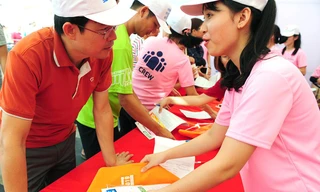 Tiền Phong Marathon 2019: Những 'thiên thần áo hồng' 