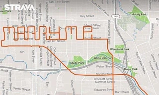 Màn cầu hôn 'tốn sức' với vô số khúc cua lạ lùng 'đốn tim' cư dân mạng