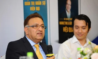 TS Alok Bharawaj chia sẻ tại buổi giao lưu