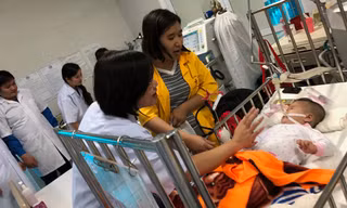 Gieo nụ cười cho bệnh nhi