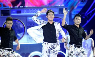Noo Phước Thịnh nhảy sung trên sân khấu