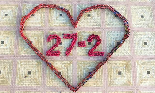 Gần 1.000 tình nguyện viên xếp hình hưởng ứng Lễ hội Xuân hồng