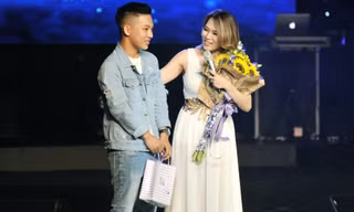 Trần Đình Duy gặp và nói chuyện với ca sỹ thần tượng Mỹ Tâm tại Hà Nội tối 29/7