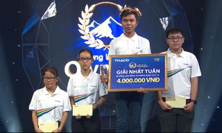 Đặng Đăng Khánh giành ngôi vị quán quân Đường lên đỉnh Olympia tuần 2, tháng 2, quý IV . Ảnh: FBCT