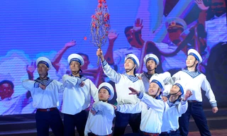 Xúc động đêm nghệ thuật 'Biển, đảo - Trái tim Việt Nam'