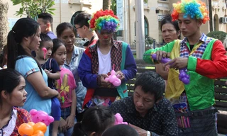 'Ngày Chủ nhật cho em' tặng nhiều suất quà tặng bệnh nhi 