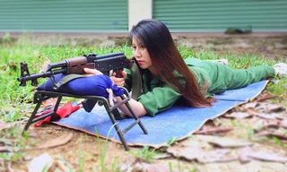 Nhan sắc nữ sinh Sư phạm biến ký túc xá thành studio 'sống ảo'