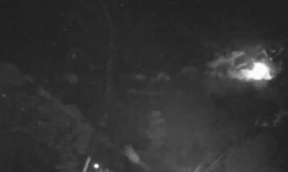 Phát hiện quả cầu lửa sáng chói trên bầu trời đêm ở Perth, Úc.