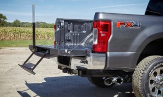 Một số mẫu xe bán tải của Ford bị điều tra vì tự bung cửa thùng hàng