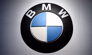 BMW triệu hồi xe tại Anh