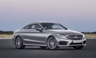 Hàng loạt xe Mercedes gian lận khí thải?