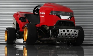 Máy cắt cỏ Mean Mower V2 của Honda.