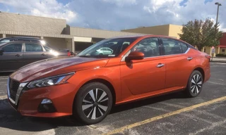 Nissan Teana 2019 thế hệ mới rò rỉ những hình ảnh thực tế tại đại lý Mỹ.