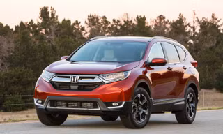 Honda CR-V bị lỗi khiến xăng tràn vào dầu máy