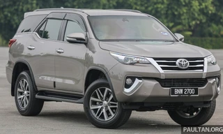 Toyota Fortuner tại thị trường Malaysia.