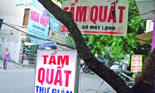 Người phụ nữ điều hành cửa hàng “đấm lưng” kiêm bán dâm 