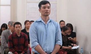 Tại tòa, Kiên kêu oan.