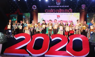 Lễ trao giải cuộc thi “Trường học xanh - sạch - sáng” do Tỉnh Đoàn TT-Huế tổ chức tối 31/12/2019