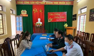 Phan Nguyễn T.N (bìa trái) bị phạt tiền vì đăng thông tin trái với chính sách pháp luật về Hôn nhân và Gia đình trên mạng xã hội Facebook.