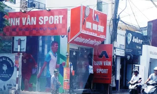 Shop hàng của Cty Linh Vân thời điểm còn hoạt động tại địa chỉ vi phạm trật tự xây dựng, lấn lộ giới thuộc số 149 Bà Triệu - Huế