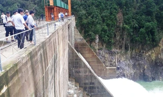 Kiến nghị thu hồi giấy phép giấy phép sử dụng tài nguyên nước, giấy phép hoạt động điện lực đã cấp cho Công ty CP Đầu tư Thủy điện miền Trung Việt Nam tại thủy điện Thượng Nhật.