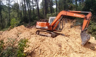 Mở đường tùy tiện, đấu nối trái phép 'giăng bẫy' ra Quốc lộ 1 qua TT-Huế.