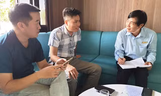 Hồ Đặng Xuân Lâm, đại diện Cty CP Cấp nước Thừa Thiên Huế, giải thích lý do giấy báo tiền nước của 1 hộ gia đình đội từ vài trăm nghìn đồng/kỳ lên mức "khủng" hơn 42 triệu đồng.